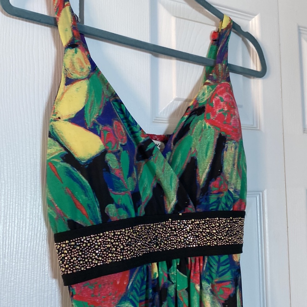 Lovely Tropical summer dress with embellished empire waist - Picture 2 of 6